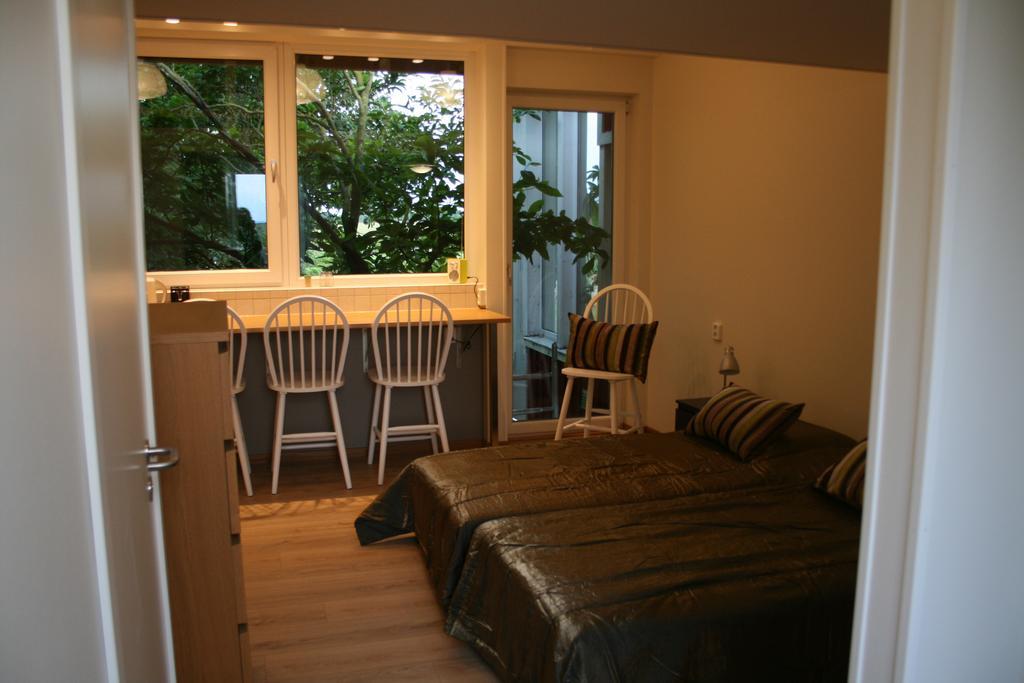 Lilla Huset Pa Slaetten B&B Lund Phòng bức ảnh